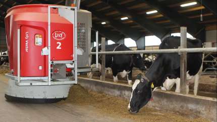Med Lely Vector-systemet opnår Ole Larsen en præcis og tilpasset fodring af sine dyr.