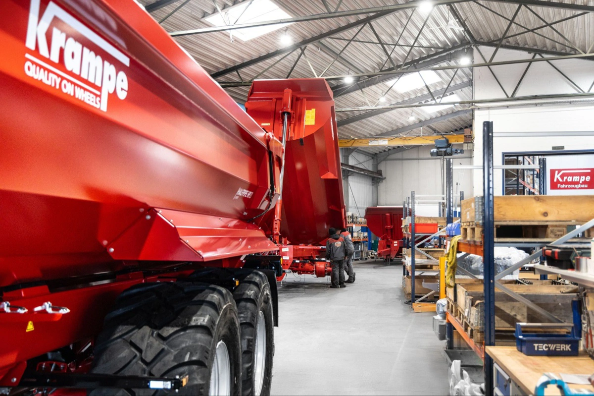 Krampe oplever en stor efterspørgsel på landbrugs-, entreprenør- og kroghejsevogne.
