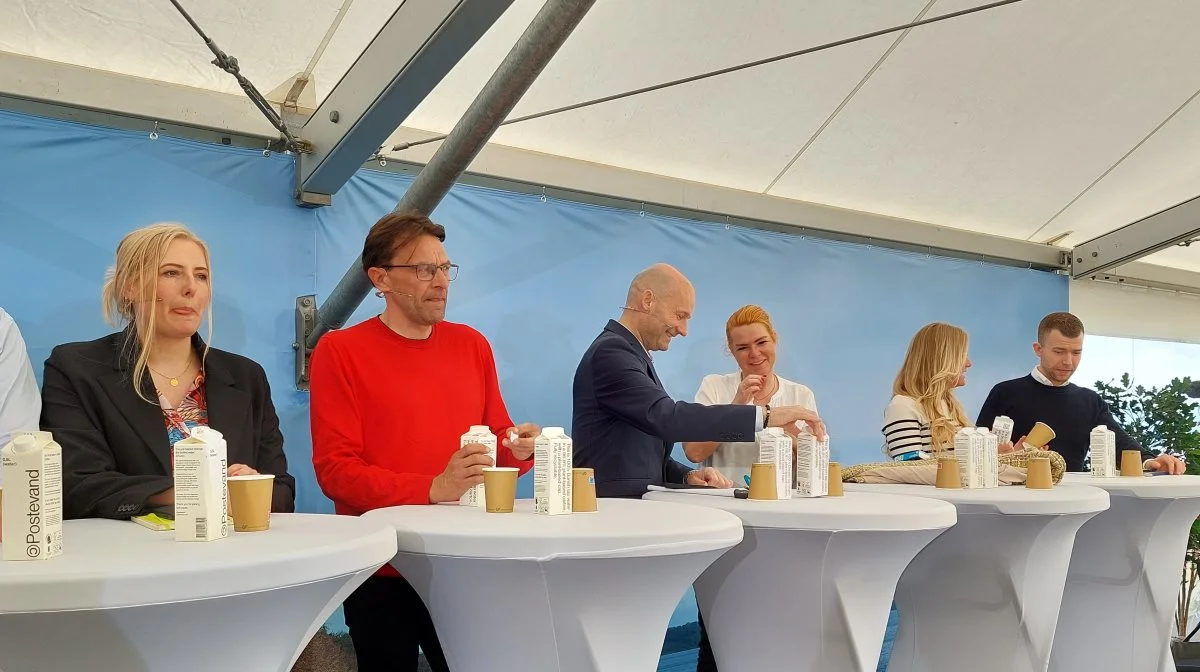 Anne Paulin (S), Jeppe Søe (M), Søren Pape Poulsen (K), Inger Støjberg (DD), Pernille Vermund (NB) og Nick Zimmermann (DF) var blandt de 11 udvalgte på scenen.