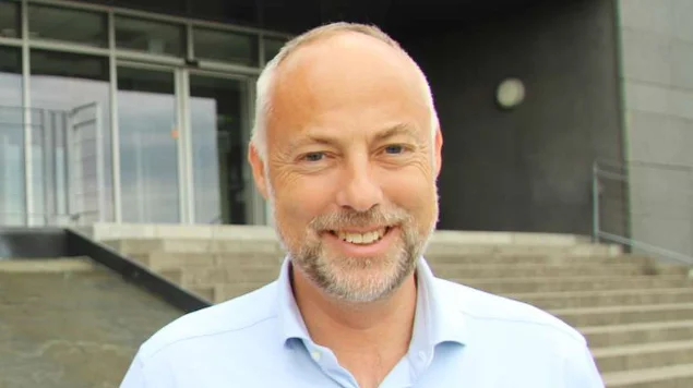 En del veletablerede, store landbrug har egentlig muskler til at købe mere, men ønsker ikke at gøre det uden at have en ung med til det, siger Hans Vigen, adm. direktør i det finansielle rådgivningsselskab Agrocura.