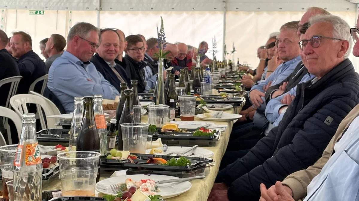Der blev lyttet intenst til dyrskuetalen under den traditionsrige dyrskuefrokost i går i Aabenraa.
