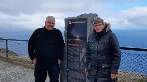 Bodil og Allan Lyngsø ved Nordkap. 