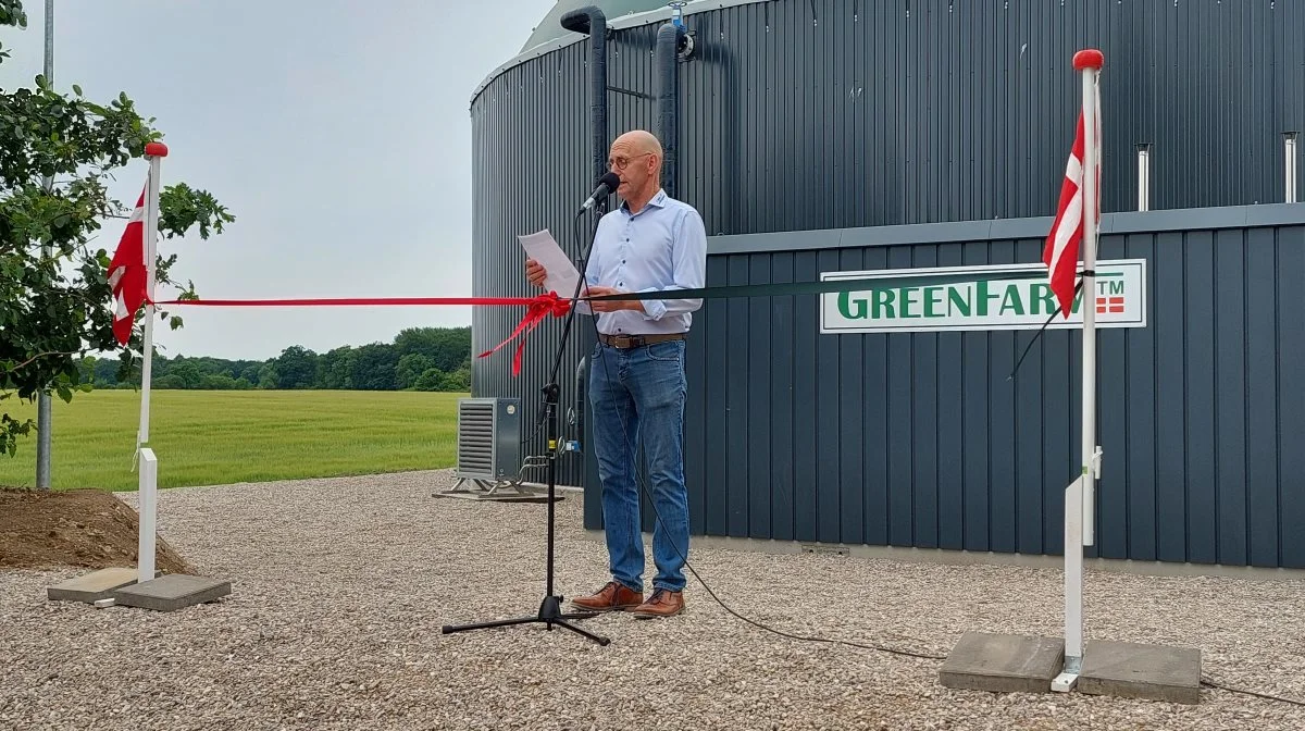 En glad og stolt forstander på Gråsten Landbrugsskole – Bjarne Ebbesen, der i sin tale takkede samarbejdspartnere, og ser et stort potentiale i det nye anlæg. Foto. John Ankersen