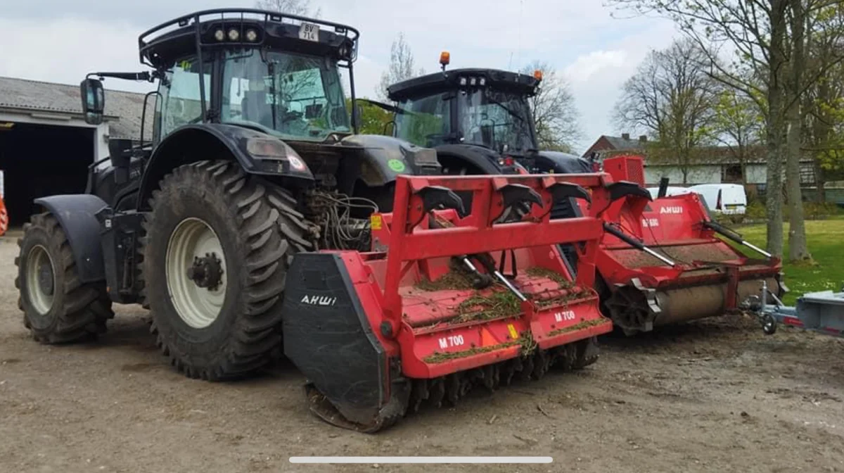 Knusning og fræsning er et af arbejdsområderne hos MR Skovservice, hvor man har professionelle maskiner og mandskab til opgaven.