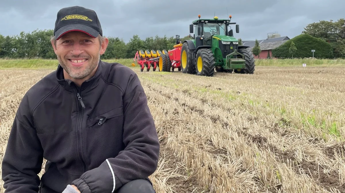 I denne uge deltog Väderstad og den danske salgschef Asger Jørgensen med en 12-rækkers Tempo L ved Agrovis sådemonstration på Ennergård mellem Horsens og Brædstrup. Foto: Jacob Lund-Larsen
