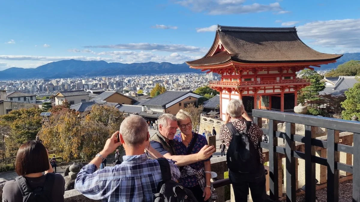 De japanske mega-byer er en kæmpe oplevelse i sig selv - her danske landmænd på sidste års Japan-tur på besøg i Kyoto. Fotos: Jørgen P. Jensen