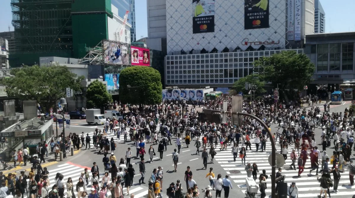 At bo i verdens største by, Tokyo, er i sig selv en rejse værd. Alt er super rent og præcist - og alle japanere er uhyre venlige.