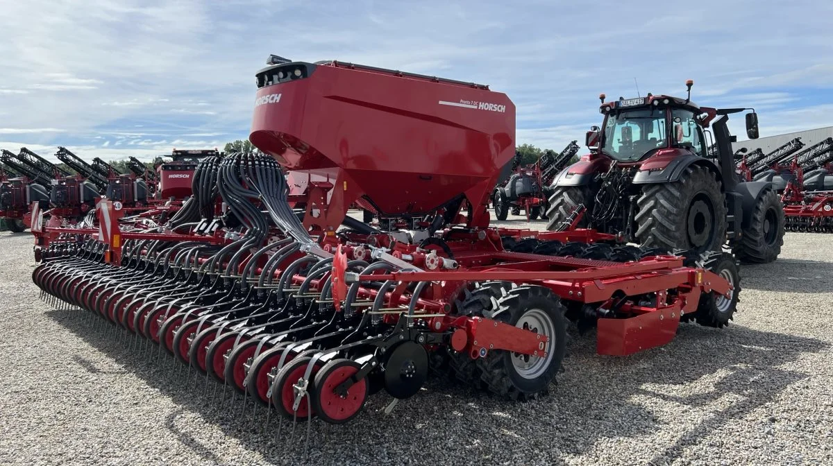 Hos den danske importør WekoAgro betegner man Horsch Pronto DC som en ny-klassiker. Og der er store forventninger til den nye version med det skæve mål på 7,2 meters arbejdsbredde. Foto: Kasper Stougård 