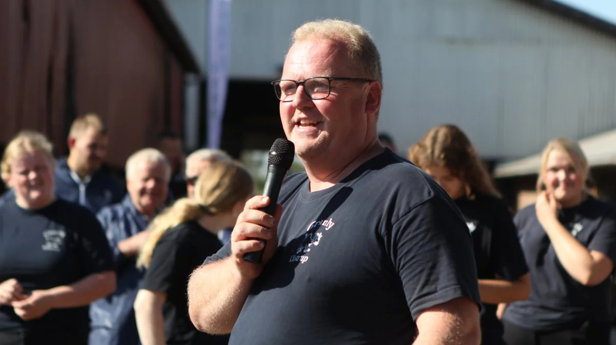 Svend Hestbæk fortæller gerne om sin interesse for de rødbrogede køer, som allerede startede, da han var barn.