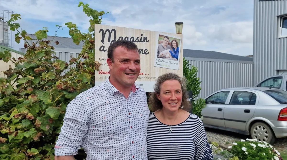 Det unge, franske landmandspar Pascaline og Sebastien Horno er ved at ombygge en grisebesætning med egen gårdbutik. Men nu er de i tvivl, om de får kunder nok.