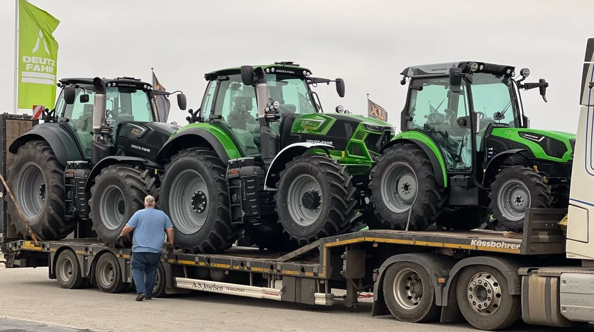 Fremover vil Moni Worldwide også sende nye Deutz-Fahr-traktorer til det svenske marked.