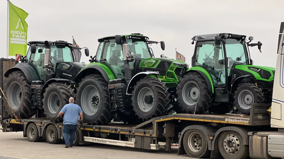 Fremover vil Moni Worldwide også sende nye Deutz-Fahr-traktorer til det svenske marked.
