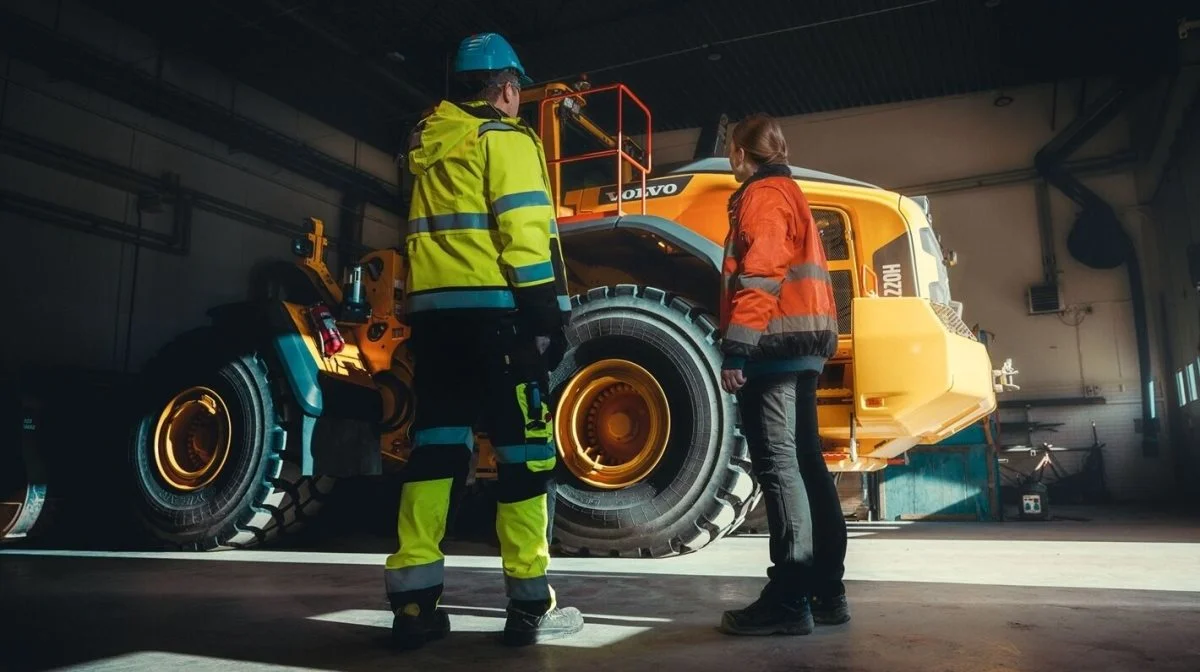Genfremstilling, ombygning og genanvendelse af bygge- og anlægsudstyr er afgørende for at få maskinerne til at holde én generation mere, mener man hos Volvo CE, hvor bæredygtighed og klima spiller en stadigt større rolle. Pressefoto: Volvo