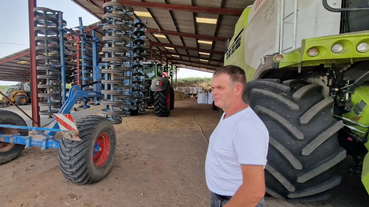 - Vi er blandt de få danske landmænd, der bor fast hernede. Andre, der har jord i Frankrig, driver det hjemme fra Danmark, fortæller Karsten Work, da Effektivt Landbrug er på besøg. Fotos: Jørgen P. Jensen