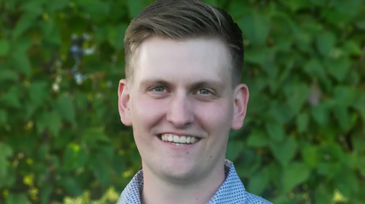 Patrik Nordby Mikkelsen har især fokus på at skabe fællesskab mellem de forskellige regioner og lokalforeninger i LandboUngdommen. Foto: LandboUngdommen
