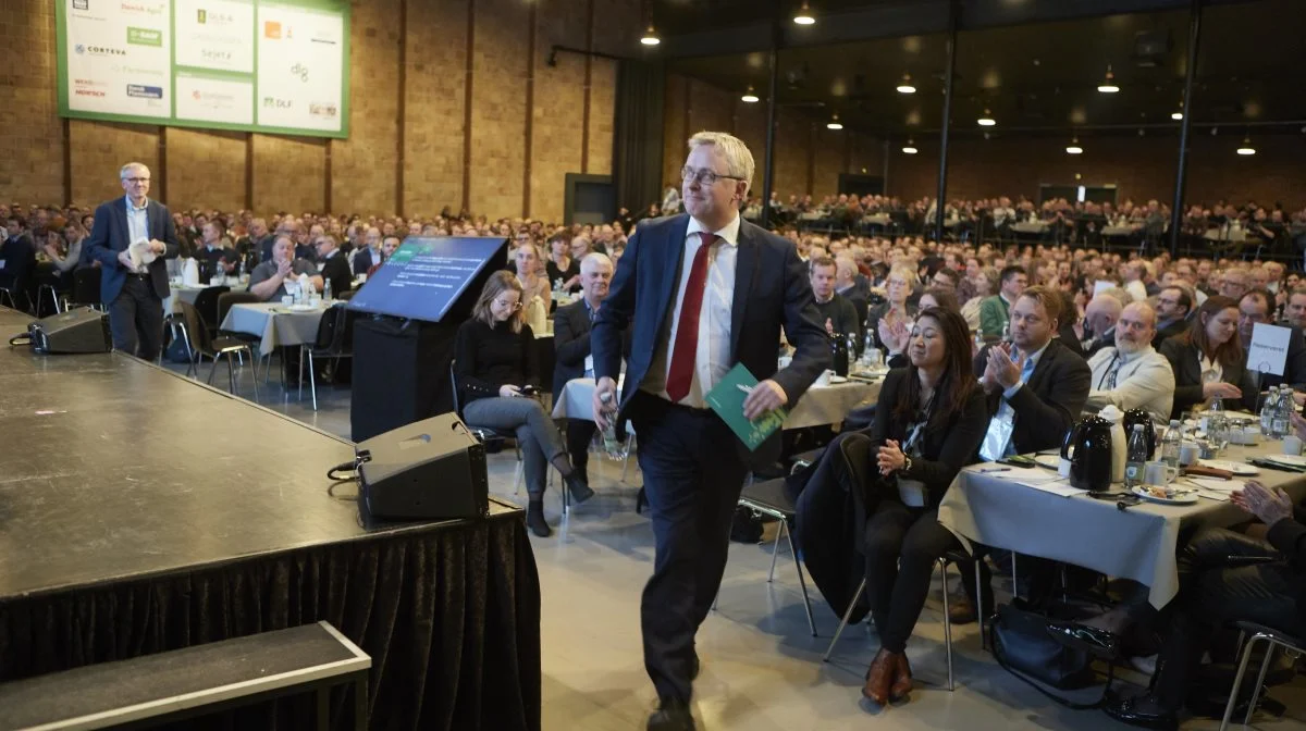 Tidligere i år talte fødevareminister Jacob Jensen (V) på L&F's plantekongres. Fredag præsenterede han regeringens udspil til, hvordan danskerne skal skifte noget af kødet ud med flere grønne fødevarer. Arkivfoto