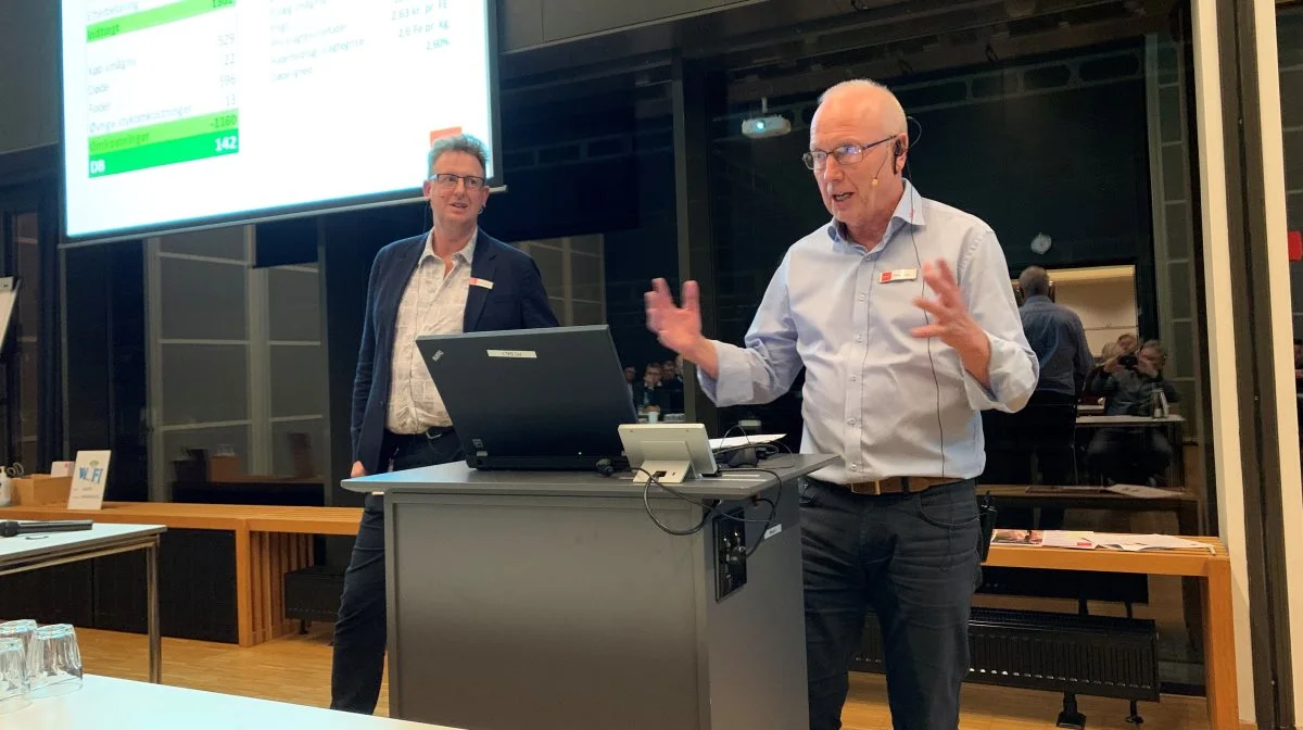 To økonomikonsulenter hos VKST, Kim Hermansen (til venstre) og Finn Skotte, vil på mødet holde et indlæg om økonomien - herunder fremstillingspriser - i griseproduktionen. Foto: Jesper Hallgren