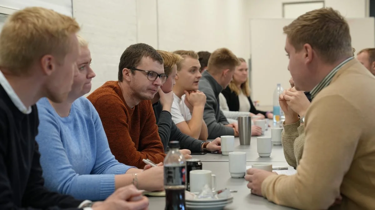 22 agrarøkonomistuderende mødtes i sidste uge til temadag om ejerformer på Dalum Landbrugsskole. Foto: Søren Schulz Schovsbo