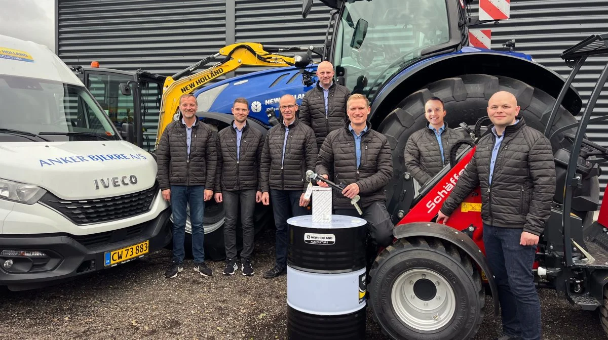 Fra venstre mod højre er det Per Damgaard, Jeppe Vestergaard, Anders Frandsen, Søren Romby, Henrik Hedegaard, Tinus Bay Madsen og Anders Harder. Foto: Anker Bjerre A/S