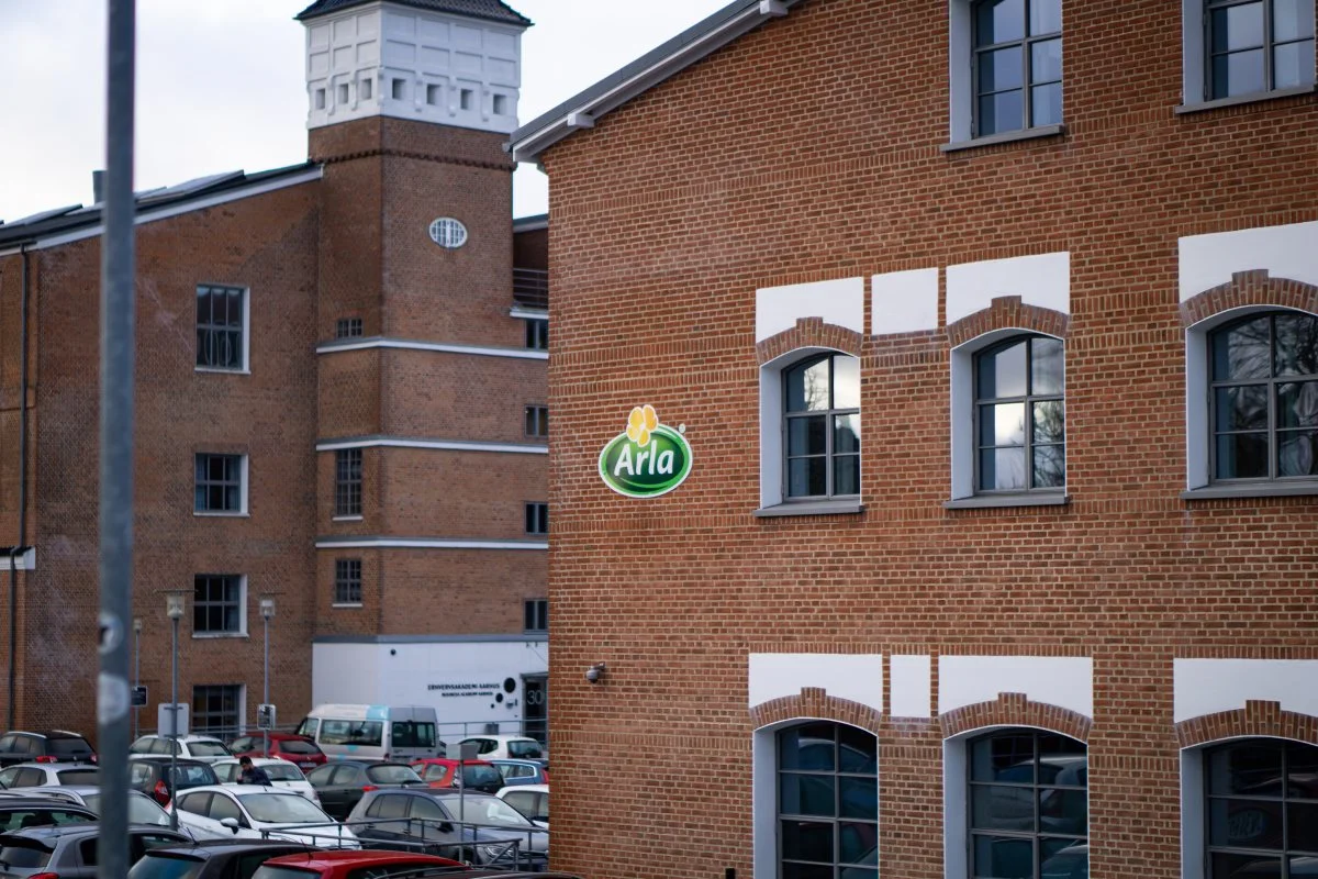 Med aftalerne i England bringer Arla for første gang eksterne penge ind i sit arbejde for at reducere sin klimabelastning på gårdniveau. Arkivfoto