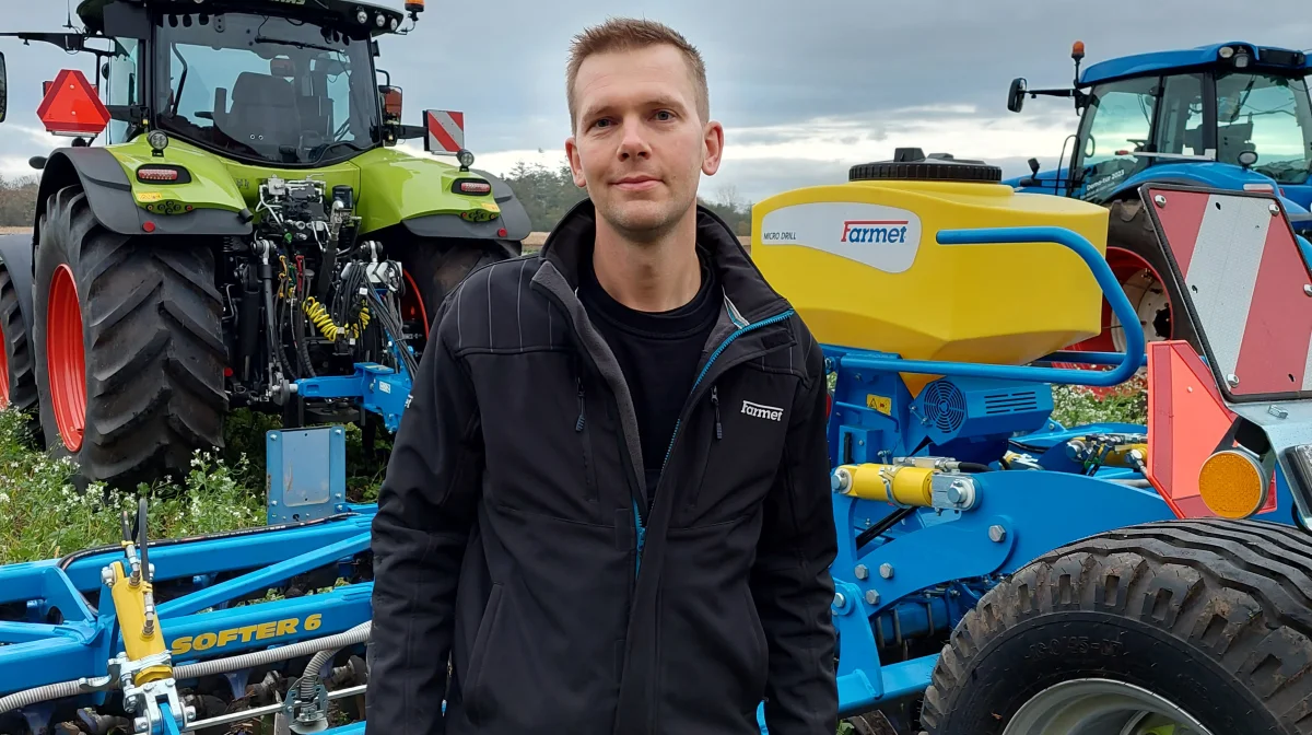 Carsten Nørgaard Mouridsen er indehaver af MidtVest Maskiner Aps, som han stiftede i starten af året og hvor han nu er importør og forhandler af maskinprogrammet fra tjekkiske Farmet. Foto: John Ankersen
