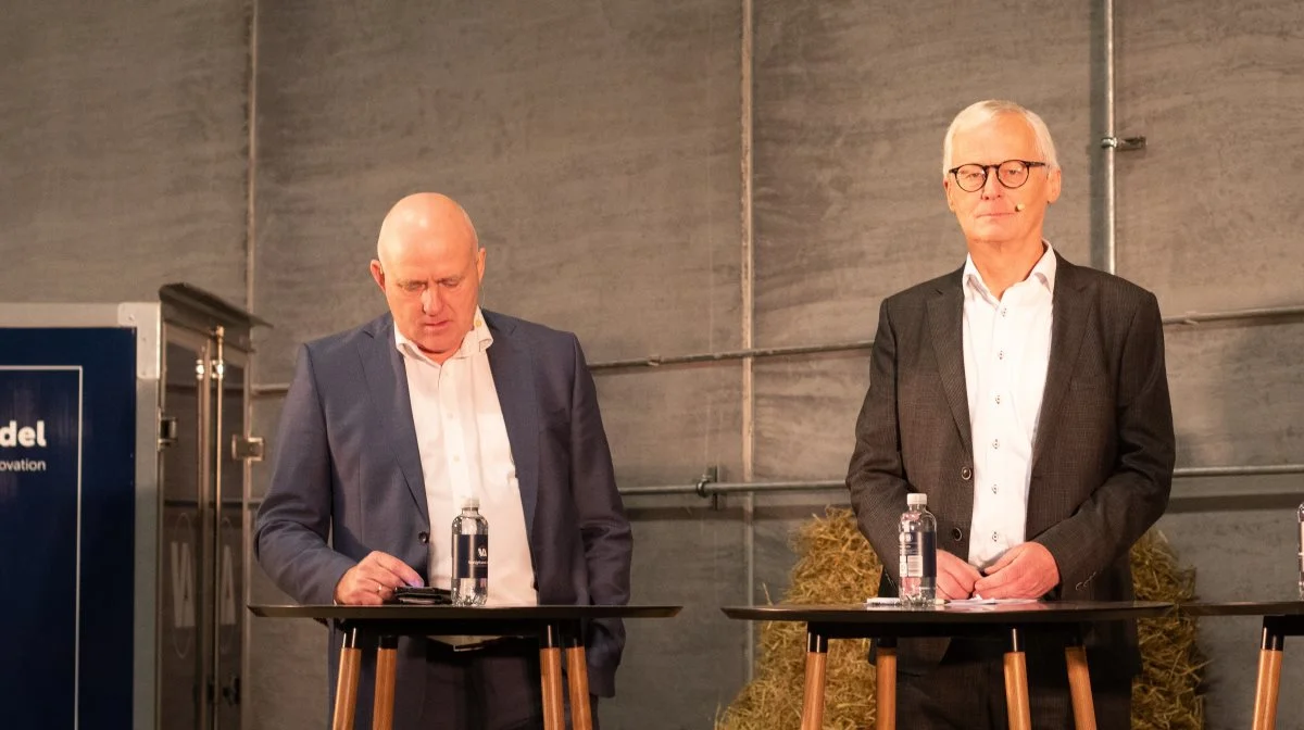 Landbruget er ikke sort, men grønt, slog direktør hos Vestjyllands Andel, Steen Bitsch, fast i paneldebatten. Her ses han ved siden af Asbjørn Børsting, formand for Dakofo. 