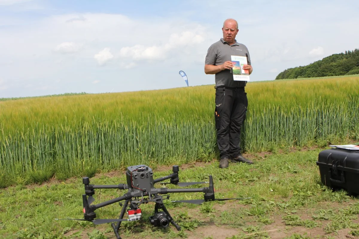 Cultiwise har stort fokus hos Brøns Group, og på Agritechnica det tjekkiske firma bag også tilstede - med repræsentanter fra Brøns på standen. Foto: Kasper Stougård 