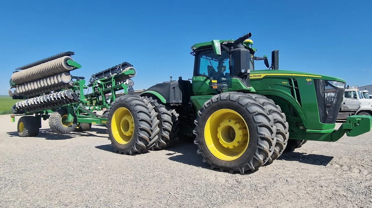 Alle marker på Mickelsens farme dyrkes med no-till.