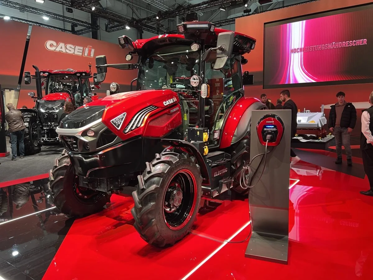 Søstrene Case IH Farmall 75C Electric og New Holland T4 Electric Power har begge modtaget priser i forbindelse med årets Agritechnica.