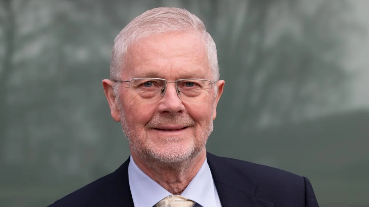 Jens Lund Pedersen, Bæredygtigt Landbrug, mener, at en CO2-afgift vil reducere produktionen, medmindre landmanden kan sende regningen videre til forbrugeren, hvilket han dog betegner som urealistisk, da cirka 62 procent af danskernes fødevarer i forvejen er importerede, der ikke bliver ramt. Derfor vil mængden af importerede fødevarer bare stige, mener han. Arkivfoto