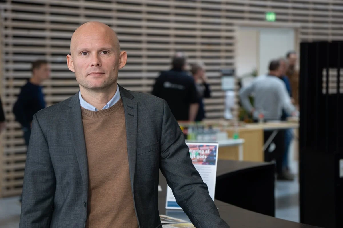 Jacob Christiansen, adm. direktør hos Velas, oplyser, at fusioner ikke specifikt er en del af rådgivningsselskabets strategi. Men at der er plads til det, hvis bestyrelsen skulle kalde på fusioner.