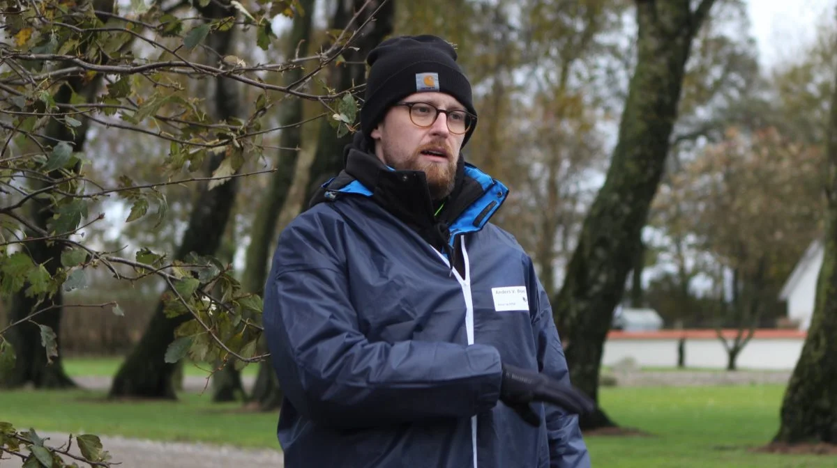 Anders Vindberg Boel, natur- og miljøkonsulent ved LandboNord, opfordrer til, at man tænker naturen og dermed biodiversiteten ind i produktionen. Fotos: Line Brusgaard