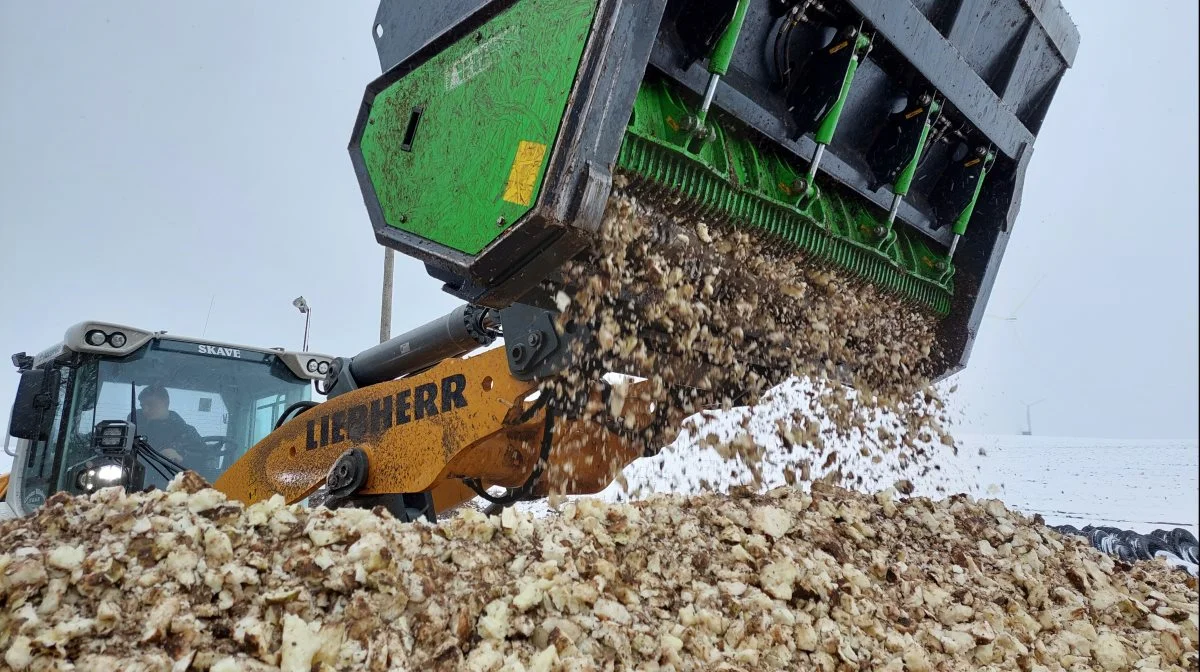 Knuseskovlen kan klare 50 ton i timen. Fotos: Christian Carus