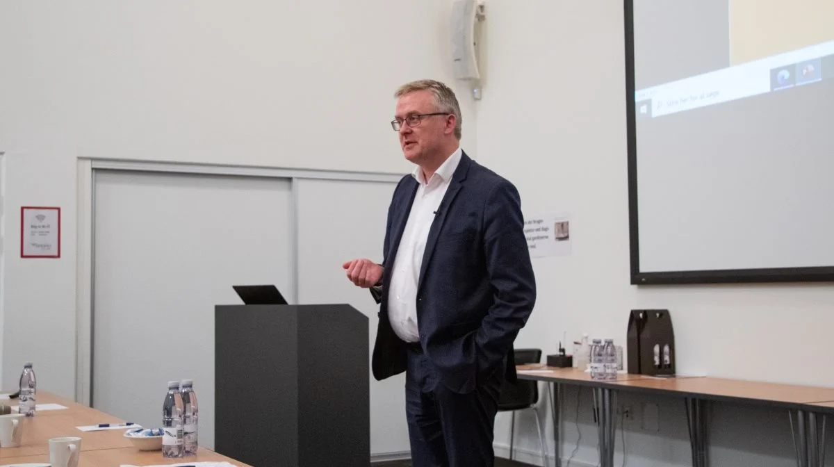 Det er vigtigt at holde sig for øje, at den kommende rapport fra Svarer-udvalget kun bliver et udgangspunkt for videre politiske forhandlinger, har fødevareminister Jacob Jensen slået fast. Foto: Henning K. Andersen