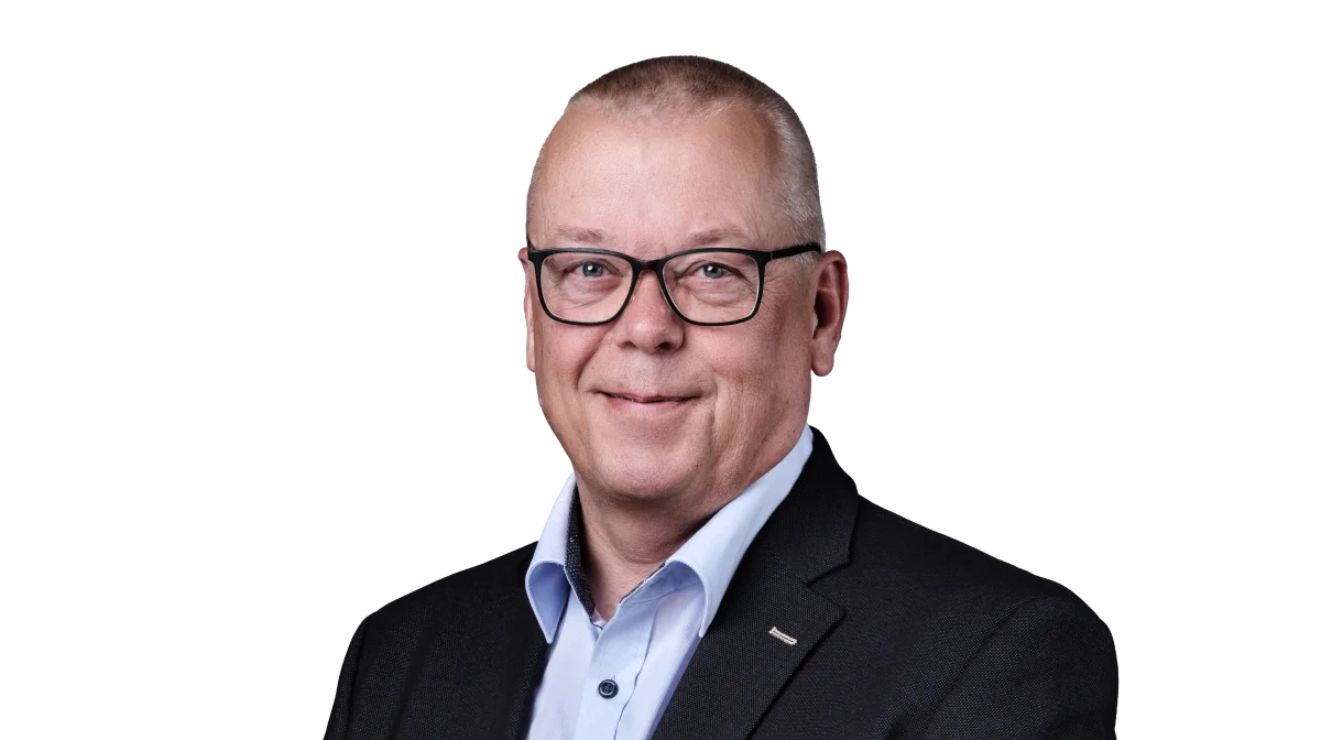 Landmænd, der overvejer, om de skal sælge eller leje jord ud til solceller, bør have den ukendte risiko for forurening fra panelerne in mente, siger advokat Jacob Carl fra advokatfirmaet Tellus. Foto: Morten Fog