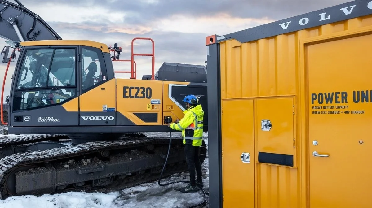 Strømenheden fungerer sammen med EC230 Electric – hér hos Walan Maskin, Norge. Pressefoto
