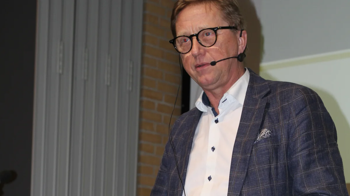 Asger Christensen, venstre-politiker i EU Parlamentet, holder et indlæg på årsmødet i Østdansk Kødkvægs Udvalg. Foto: Henriette Lemvig