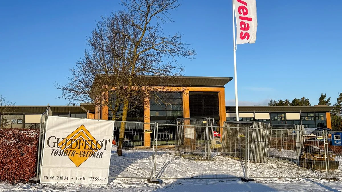 Byggegrunden. Byggeriet forventes at stå færdigt i oktober 2024.