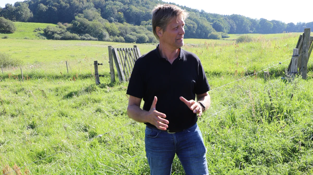 Michael Kjerkegaard i marken. Han er nu Økologisk Landsforeningen nye forperson. Foto: Økologisk Landsforening