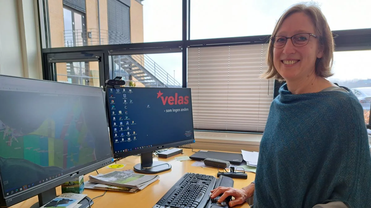 Seniorrådgiver, Velas, Birthe Thordahl Christensen har hjulpet mange lodsejere og forpagtere med at søge støtte til pleje og afgræsning af græs- og naturarealer. Foto: Louis Andreas Michaelsen.
