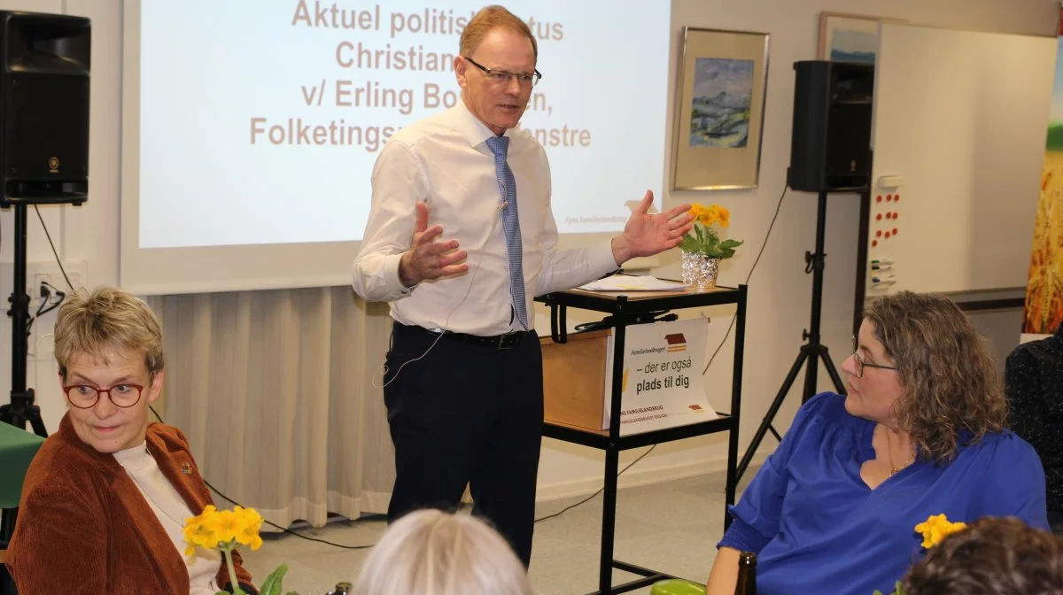 Folketingsmedlem Erling Bonnesen (V) var gæstetaler. Lone Andersen (tv) viceformand i Landbrug & Fødevarer og formand for Familielandbruget deltog også i generalforsamlingen.