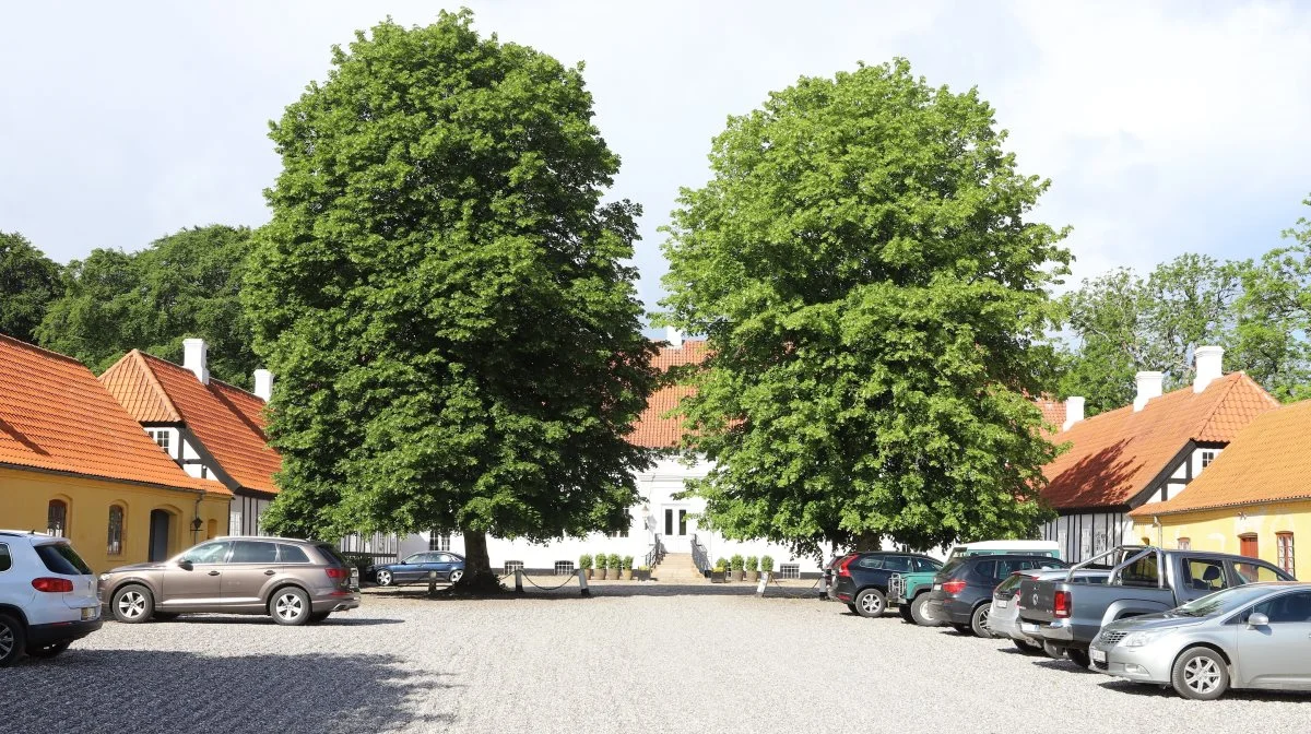 I forvejen ejede Holger Christian Skeel også Birkelse Gods og Birkelse Hovedgaard, der ses på billedet her. Men nu har han købt til. Arkivfoto: Anne Kjærsgaard Krogh