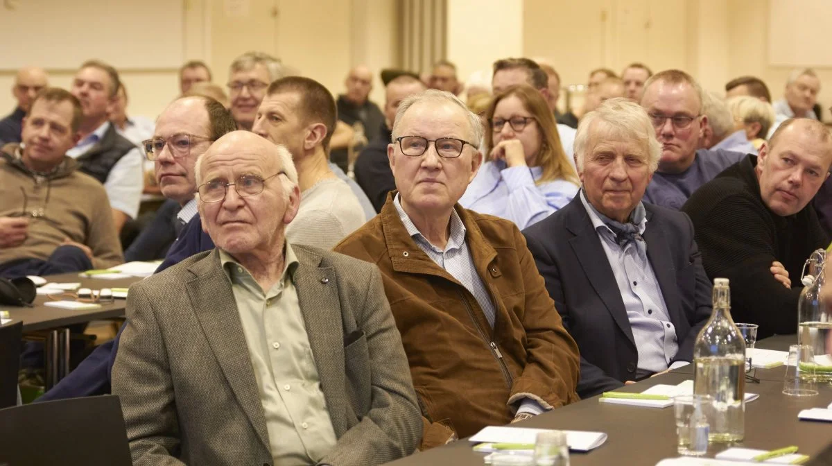 120 mennesker var mødt op til generalforsamling ved Landboforeningen Kronjylland. 