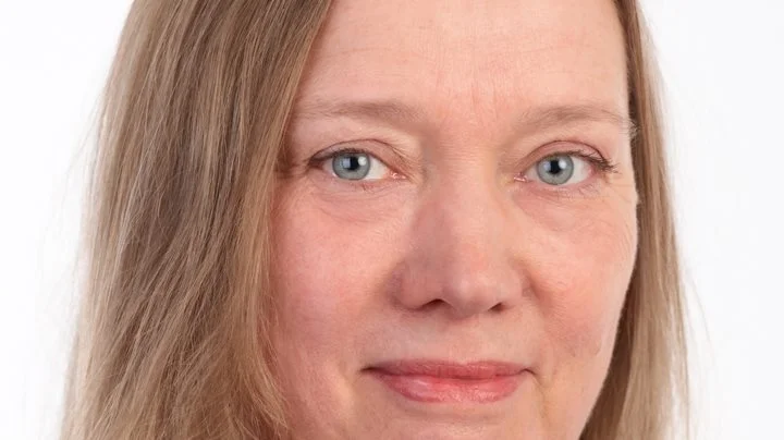 Ifølge eksperterne, herunder Mette Termansen (billedet), der er professor på Københavns Universitet, tæller afgrødernes optag og udledning af CO2 ikke med i den internationale IPPC-beregningsmetode, fordi optag og udledning inden for et år ikke har nogen netto betydning for klimaet. 