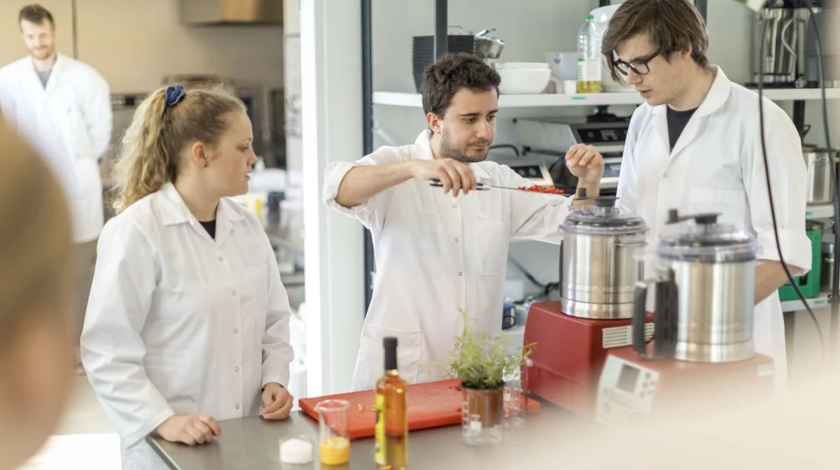 Erhvervsakademi Aarhus er med i ambitiøst forskningsprojekt om udvikling og produktion af plantebaseret mad med støtte fra Novo Nordisk Fonden. Foto: Erhvervsakademi Aarhus.