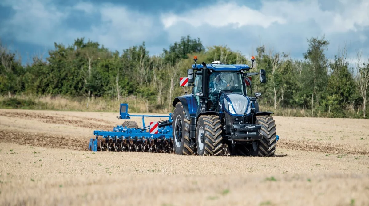 Salget af nyregistrerede traktorer i Danmark er på 524 enheder mod 438 sidste år pr. 30. april. New Holland tager førstepladsen i april måned med en markedsandel på næsten 30 procent i segmentet for traktorer over 40 hk og er ligeledes nummer et for de første fire måneder af 2024 med et salg på 133 enheder. Arkivfoto