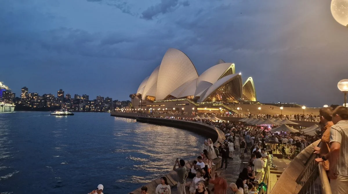 Australierne er stolte over både deres dansktegnede operahus i Sydney og deres mange landbrug og deres fødevarer.