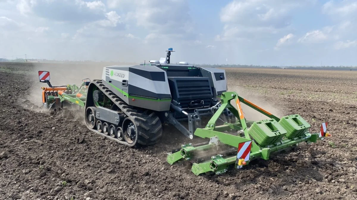 Du kan se den autonome robottraktor AgXeed på Det Fynske Dyrskue. Arkivfoto