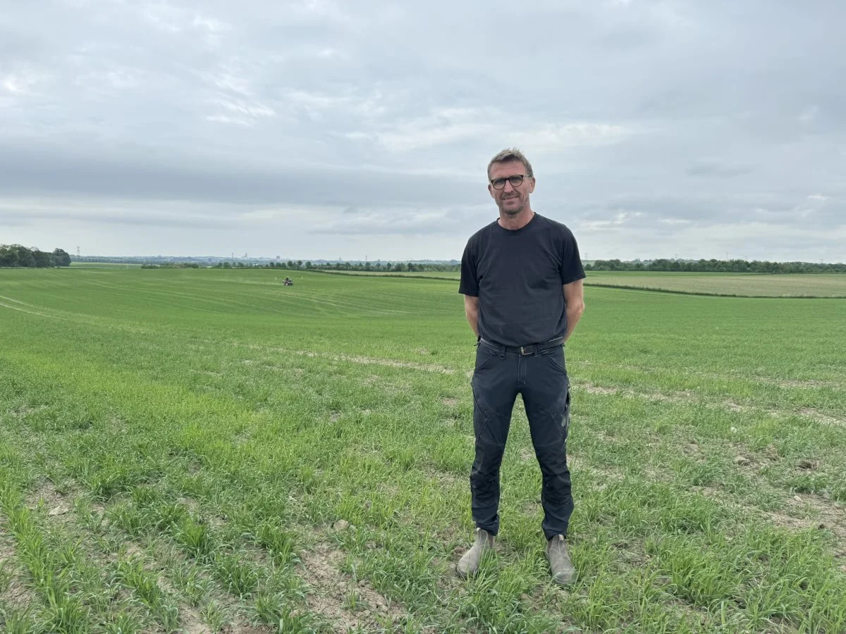 Ukrudtskortlægningen før første sprøjtning i vinterhveden var en øjenåbner for Jacob Korsgaard. Derfor har han valgt at få kortlagt ukrudtsbestanden i vårbyggen også. Foto: Kasper Stougård 