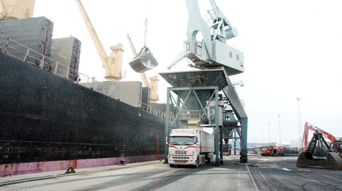 Det forventes, at den globale flåde med tørlastcontainere vil vokse mere end den globale fragtmængde, hvilket kan få containerfragtraterne til at falde allerede i år. Arkivfoto: John Ankersen